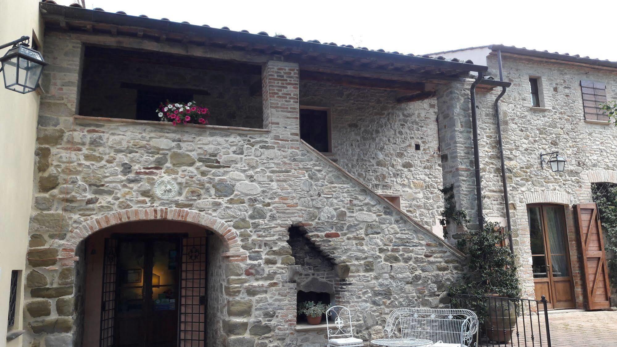 Country Hotel Poggiomanente Umbertide Exterior photo